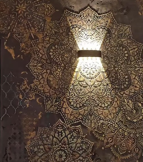 <h4><strong>Decoration</strong></h4>